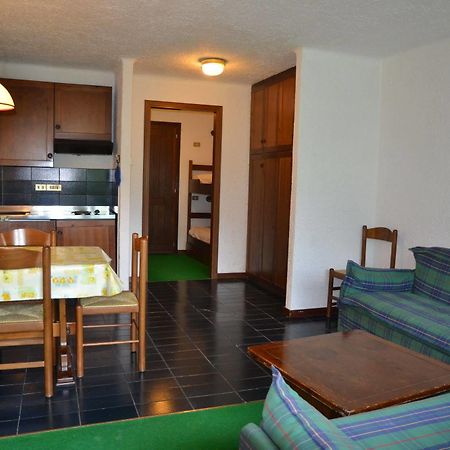 Residence Le Baite Artogne Bagian luar foto