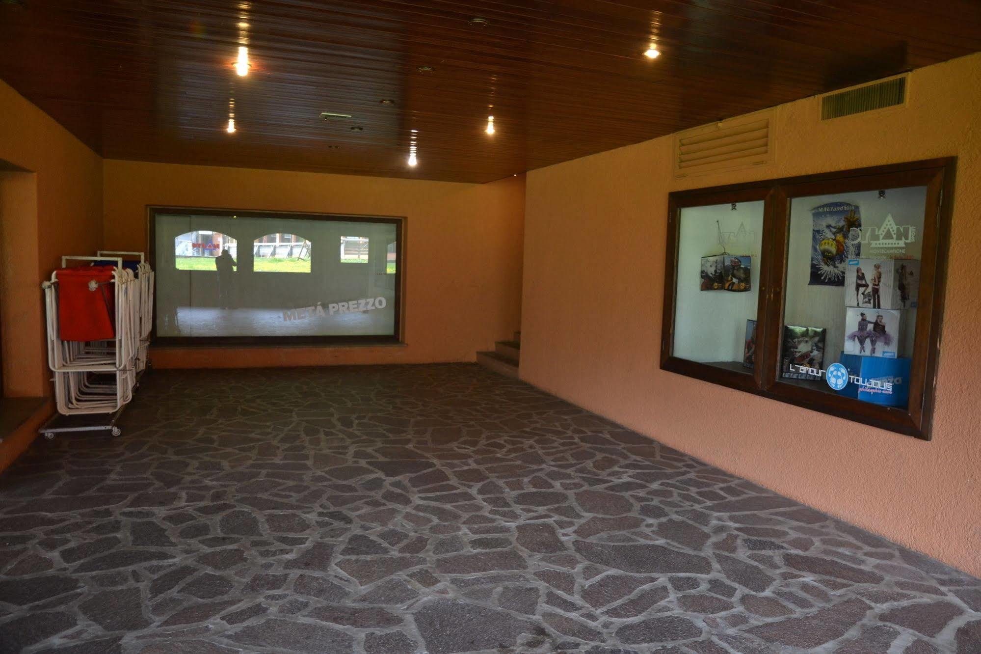 Residence Le Baite Artogne Bagian luar foto