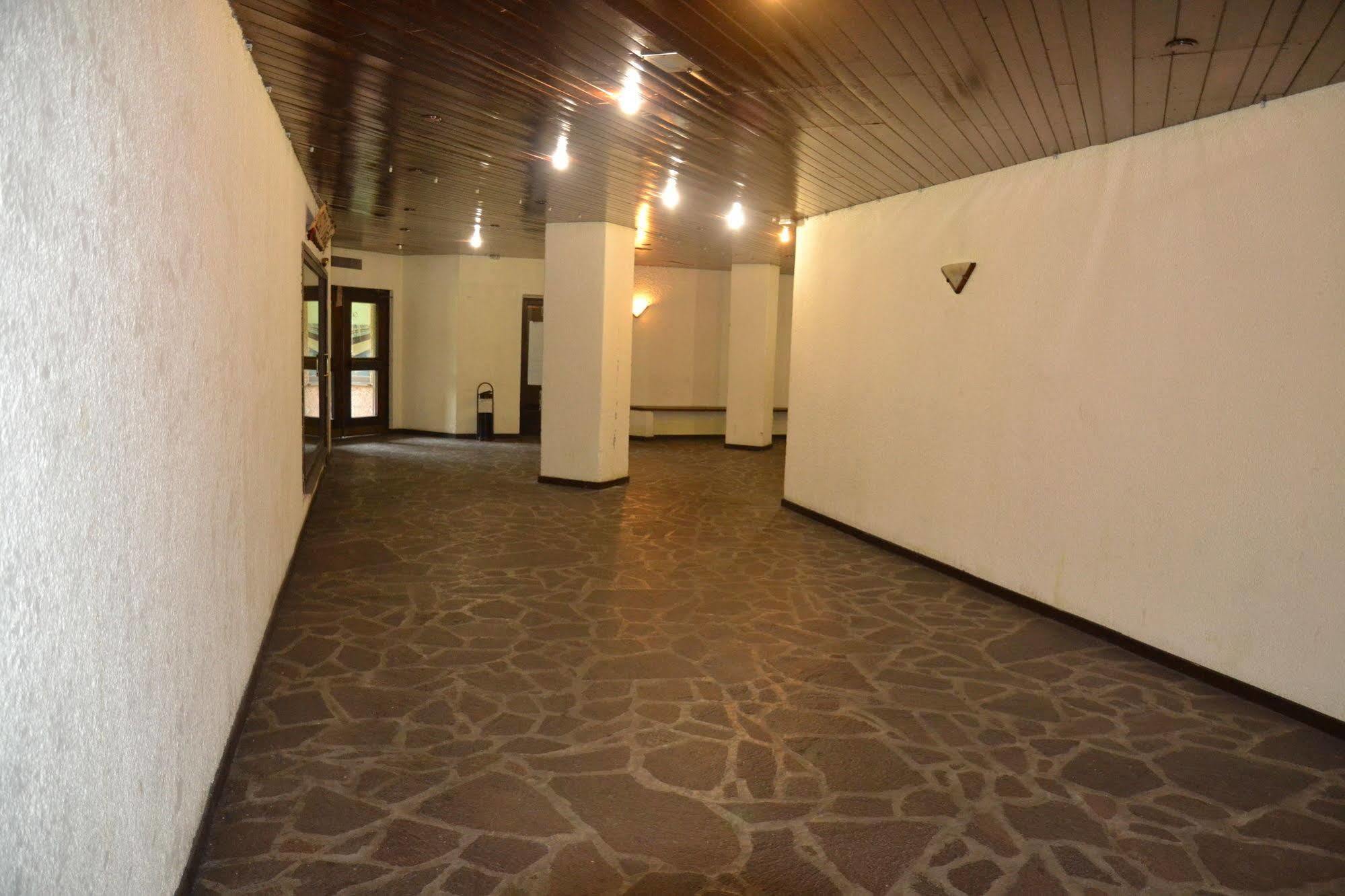 Residence Le Baite Artogne Bagian luar foto